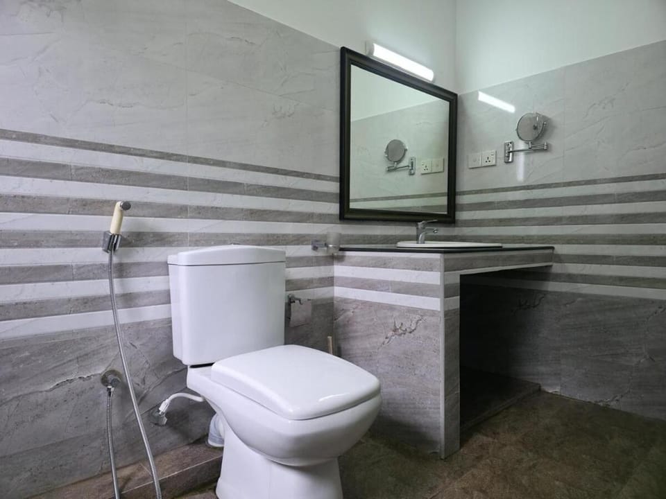 Vithum Villa - Fully Equipped Modern 3 Bed Home in Kandy House in Gangawatakorale