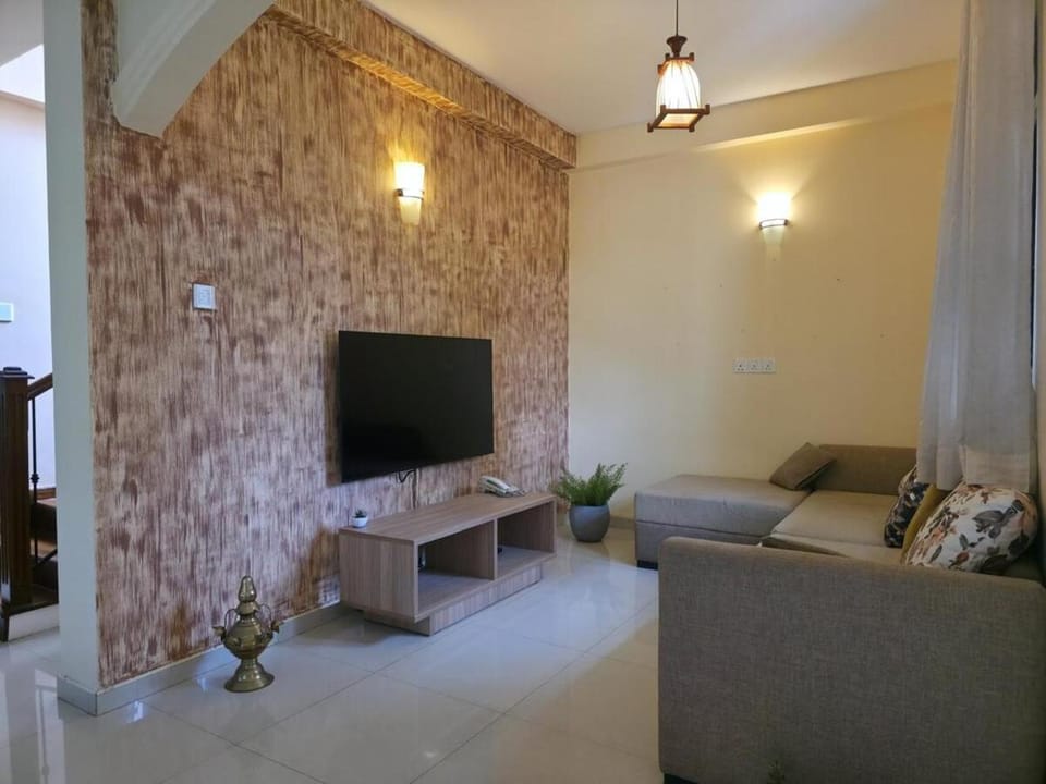 Vithum Villa - Fully Equipped Modern 3 Bed Home in Kandy House in Gangawatakorale