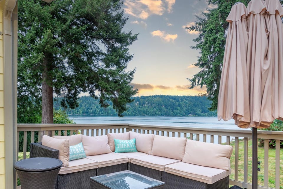 Day, Natural landscape, View (from property/room), Seating area, sunbed