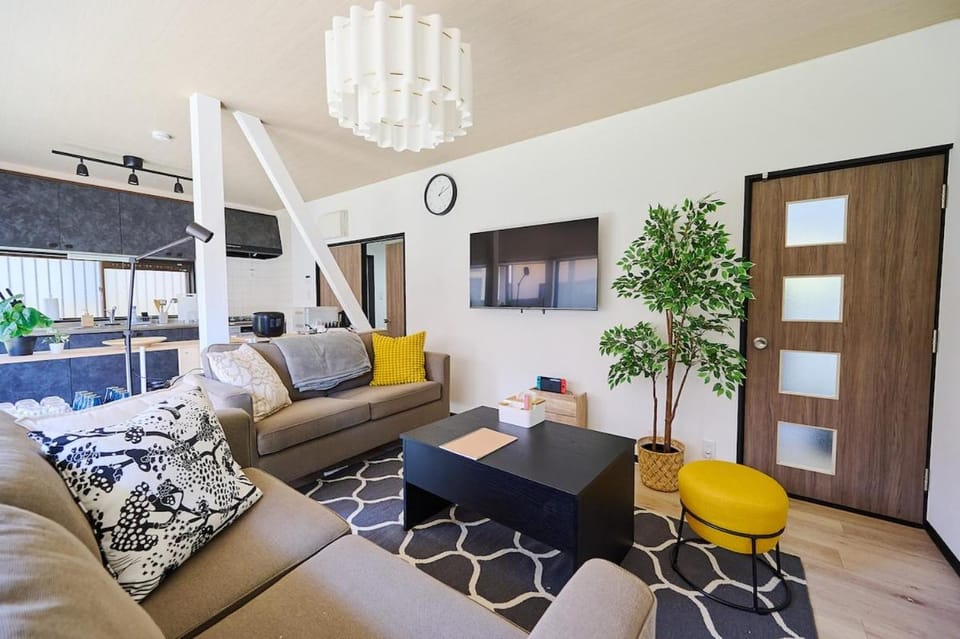 TV and multimedia, Living room, Seating area