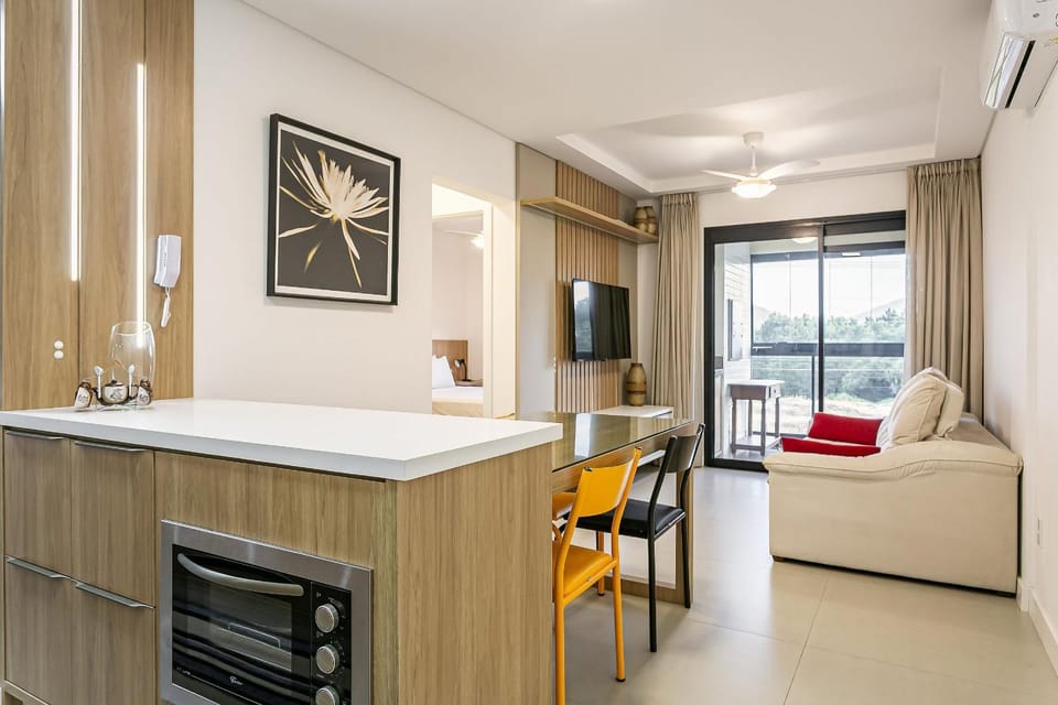 TV and multimedia, Kitchen or kitchenette, Dining area