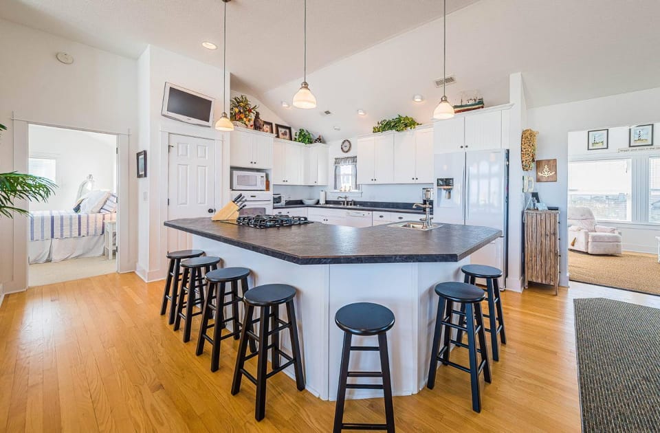 Shorehaven Too - Duck, Carolina Dunes, Ocean View, 220 Yds to Beach, Rec Room, Foosball House in Duck
