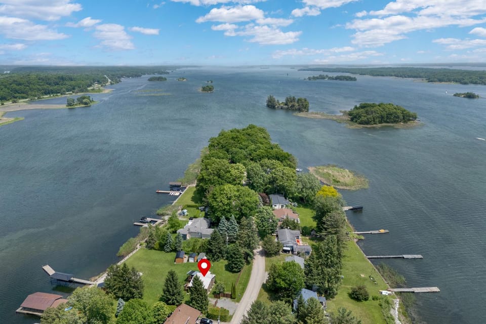 Neighbourhood, Natural landscape, Bird's eye view
