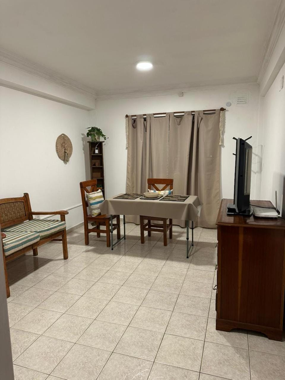 TV and multimedia, Kitchen or kitchenette, Living room