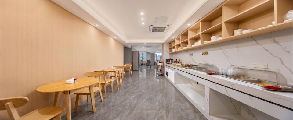 Kitchen or kitchenette, Food