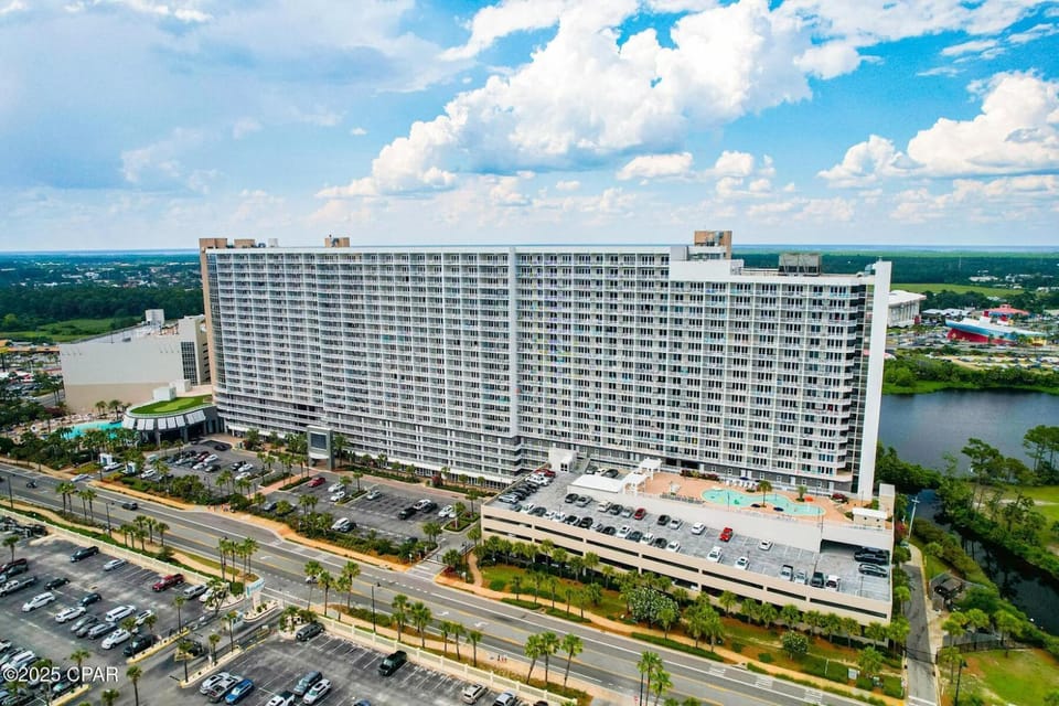 Property building, Neighbourhood, Bird's eye view, Location
