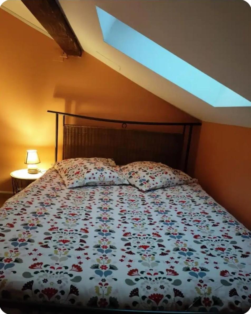 Chambre mary poppins via rhôna Vacation rental in Auvergne-Rhône-Alpes