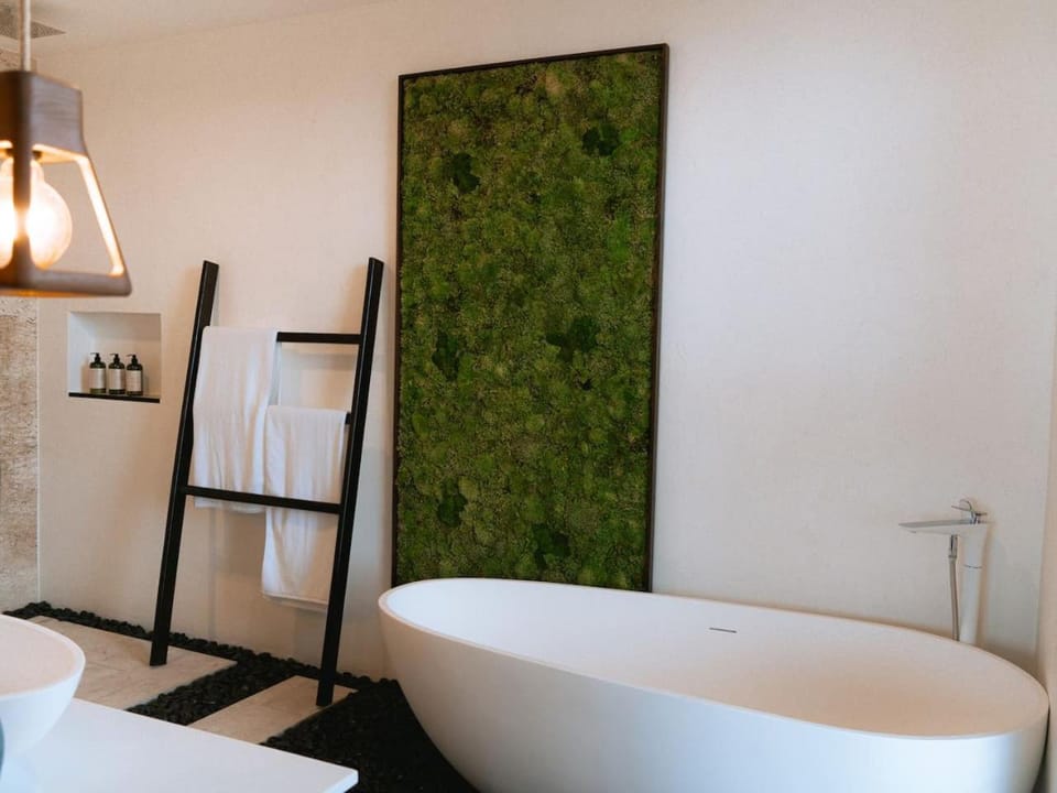 Bathroom, Bath