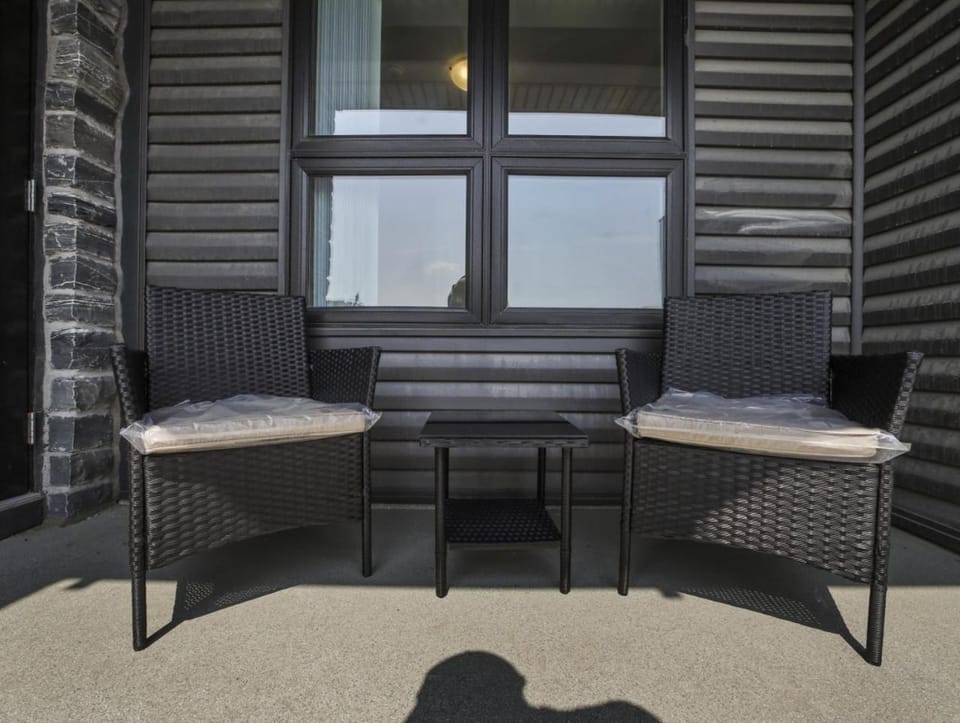 Stylish 1BR Condo in Prime Location with Parking and Wi Fi House in Kitchener