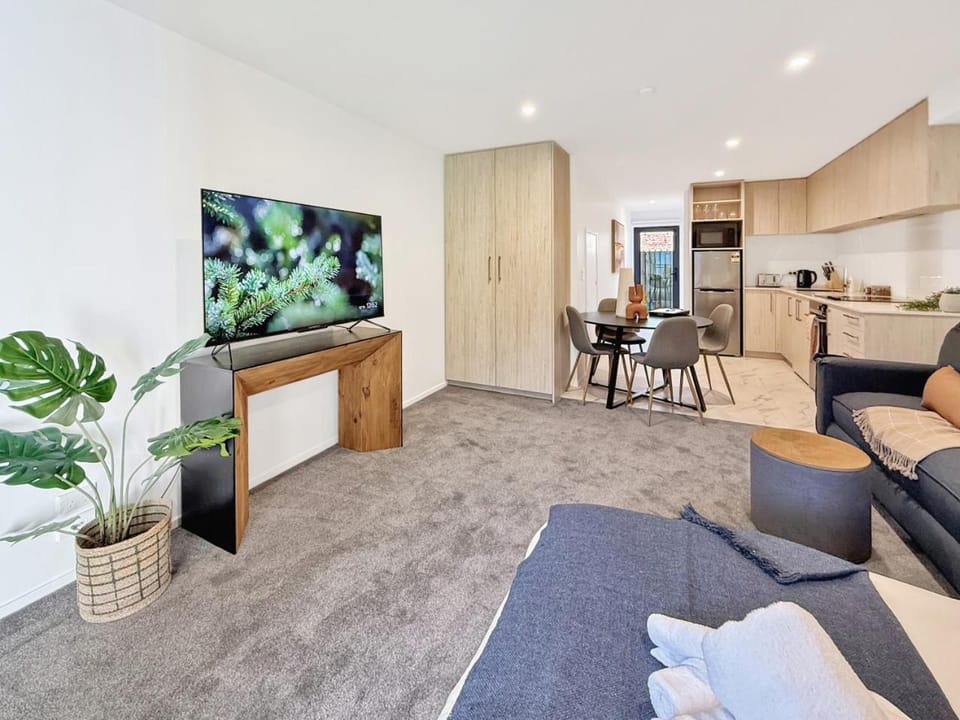 Cozy Studio with Private Yard in Christchurch CBD Apartment in Christchurch