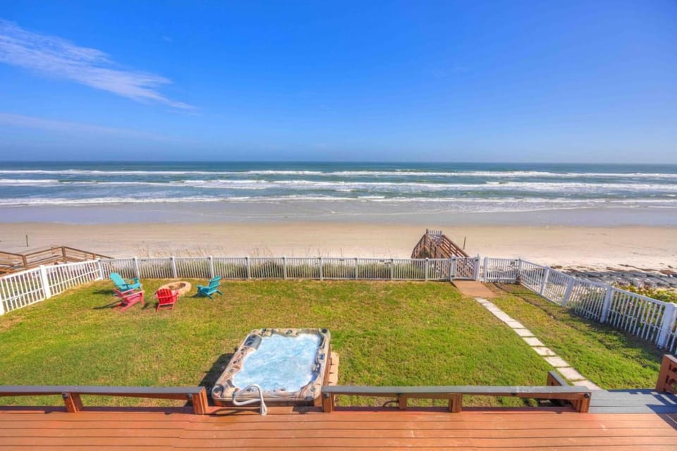 Sandbar Beachfront Estate Pool Hot Tub Pets OK Firepit House in South Daytona