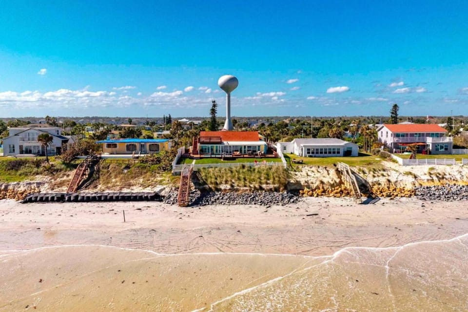 Sandbar Beachfront Estate Pool Hot Tub Pets OK Firepit House in South Daytona