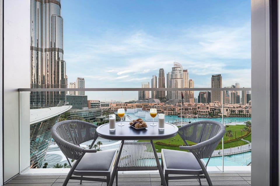 Patio, View (from property/room), Balcony/Terrace, City view, Landmark view