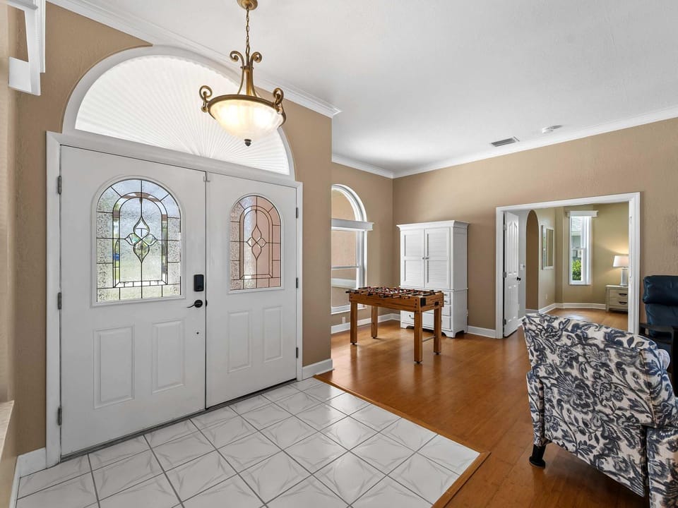 Family Lake front Getaway Heated Pool Dock House in North Port
