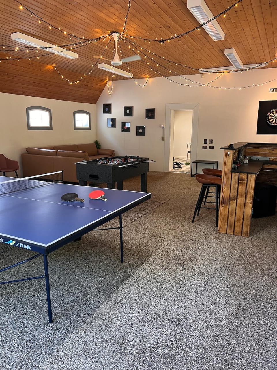 Communal lounge/ TV room