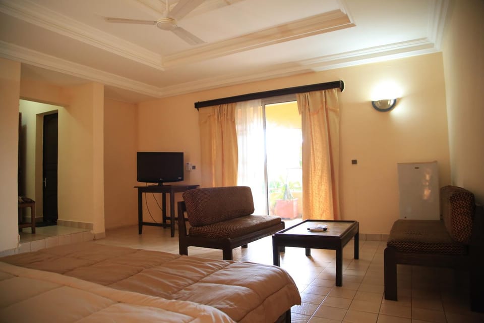 Day, Photo of the whole room, Seating area