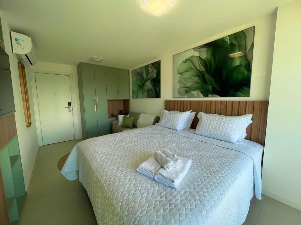 Bed, Photo of the whole room, Bedroom, towels, wardrobe