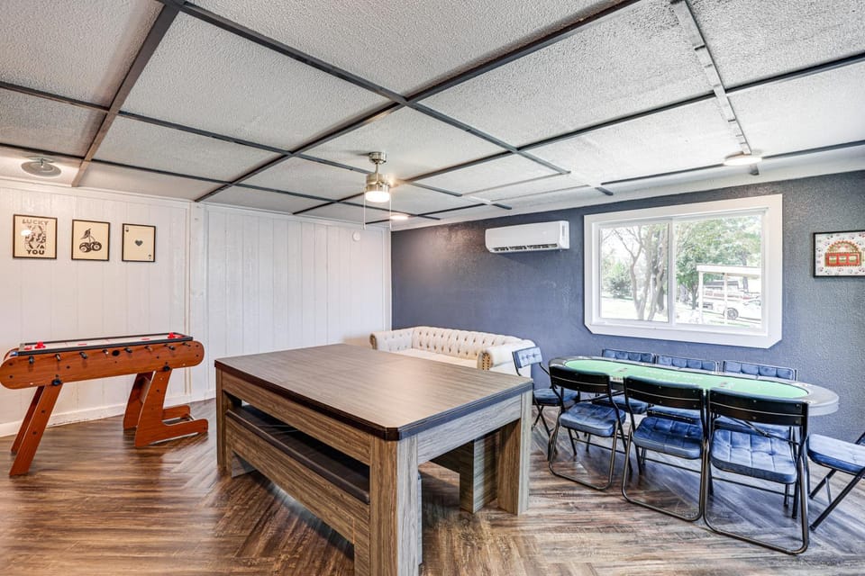 Lakefront Escape w/ Game Room & Dock in Mabank! House in Cedar Creek Reservoir