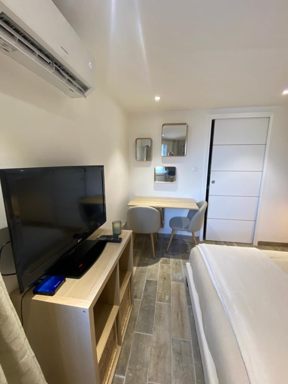 Chambre entrée indépendante privée Vacation rental in La Seyne-sur-Mer