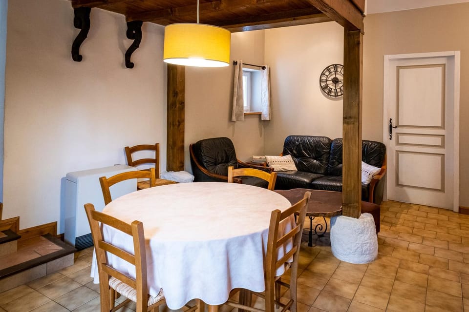 Lounge or bar