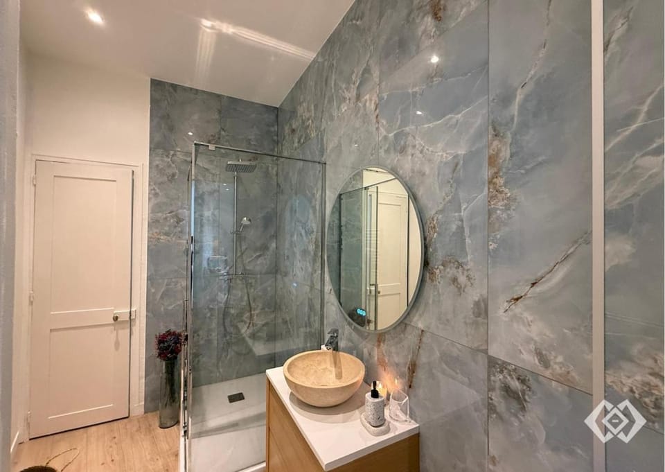 Élégant appartement haussmannien en hypercentre Apartment in Orléans