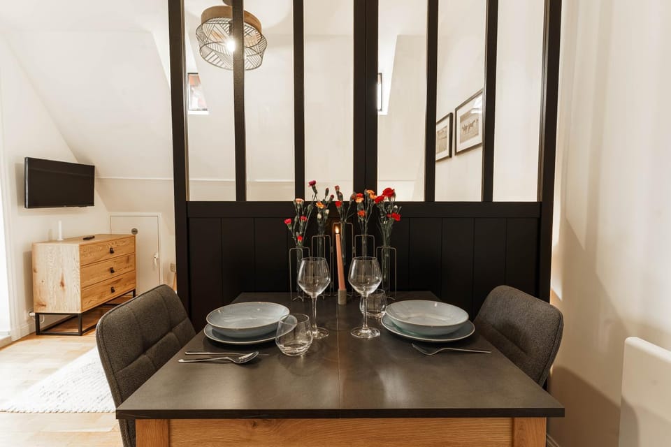 TV and multimedia, Dining area