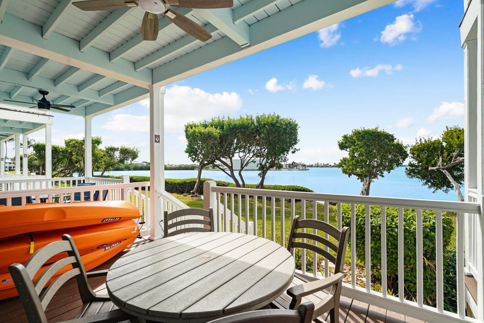 Seating area, Sea view