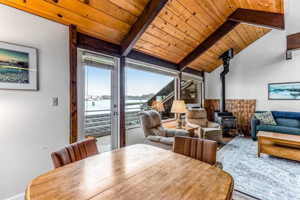 Embarcadero Condo #E225 Apartment in Newport