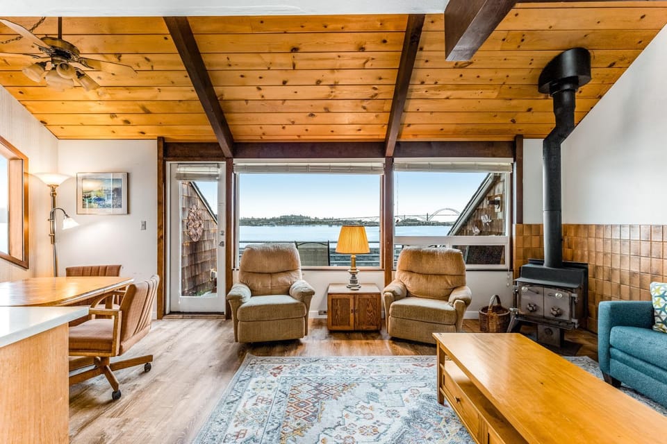 Embarcadero Condo #E225 Apartment in Newport