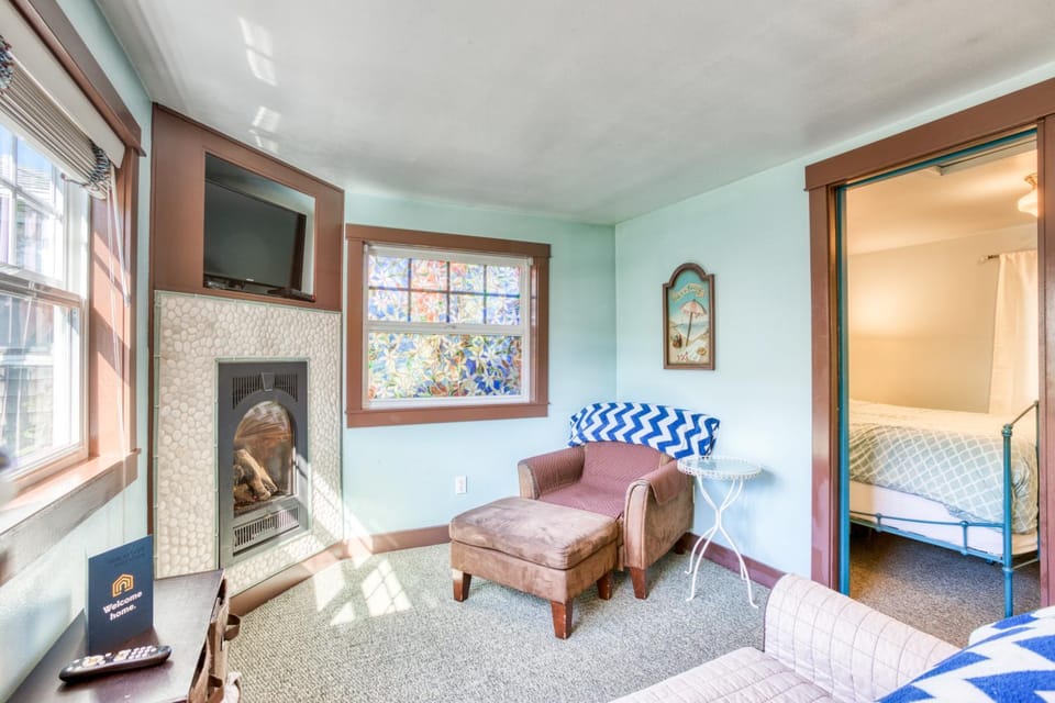 Hidden Villa Cottage #4 - The Ocean Cottage House in Tolovana Park