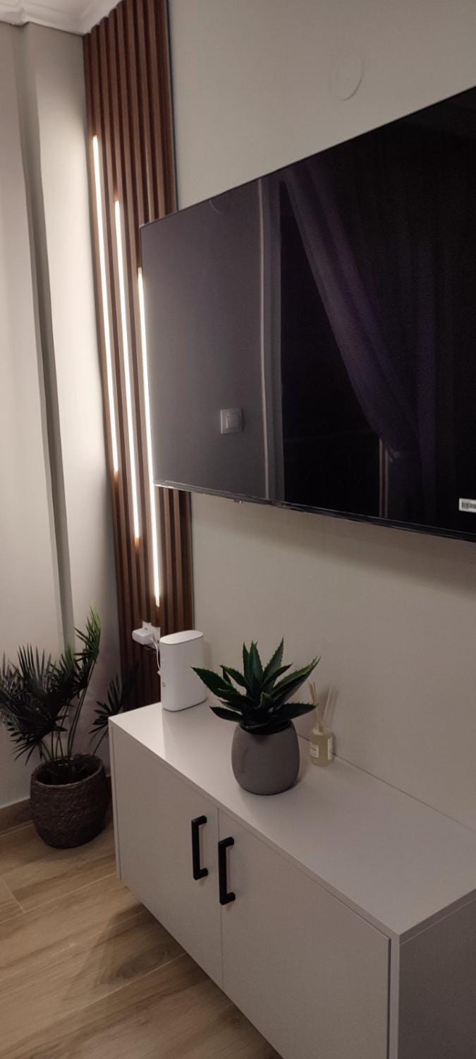 TV and multimedia, Evening entertainment