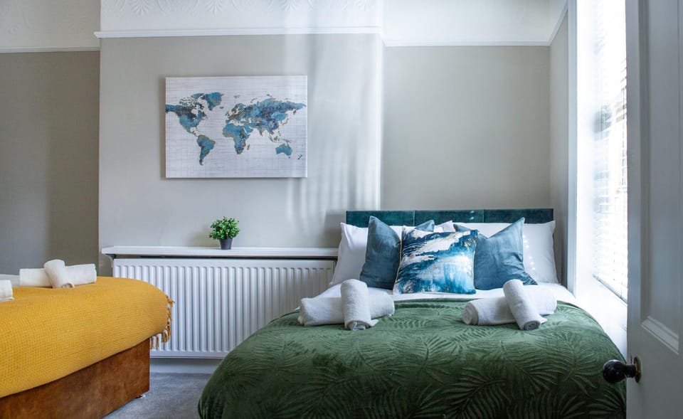 10 minute from the City Quirky Luxury Derby Home House in Derby