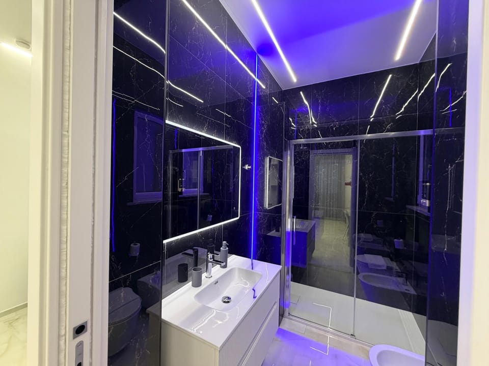 Shower, Bathroom