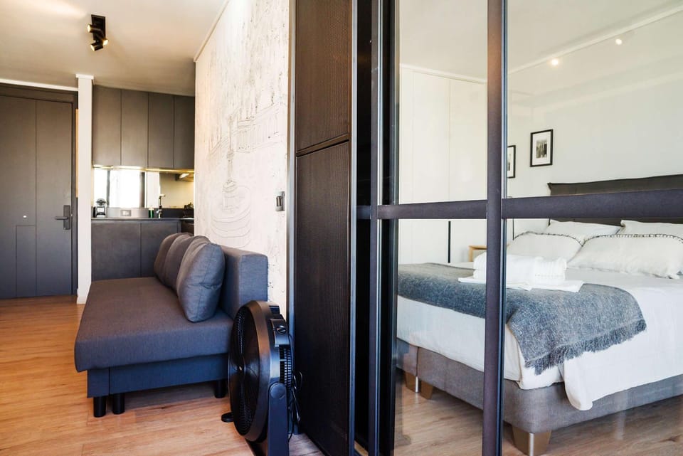1 BE Parking Prime Las Condes Location Apartment in Las Condes