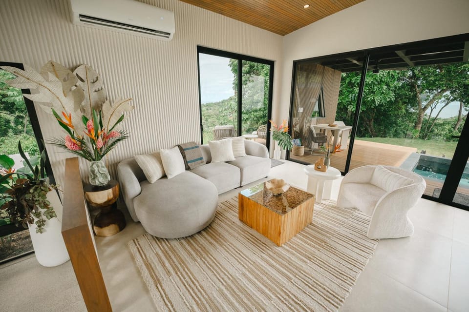 NEW - Private Villa - Highest Point Manuel Antonio Bed and Breakfast in Quepos