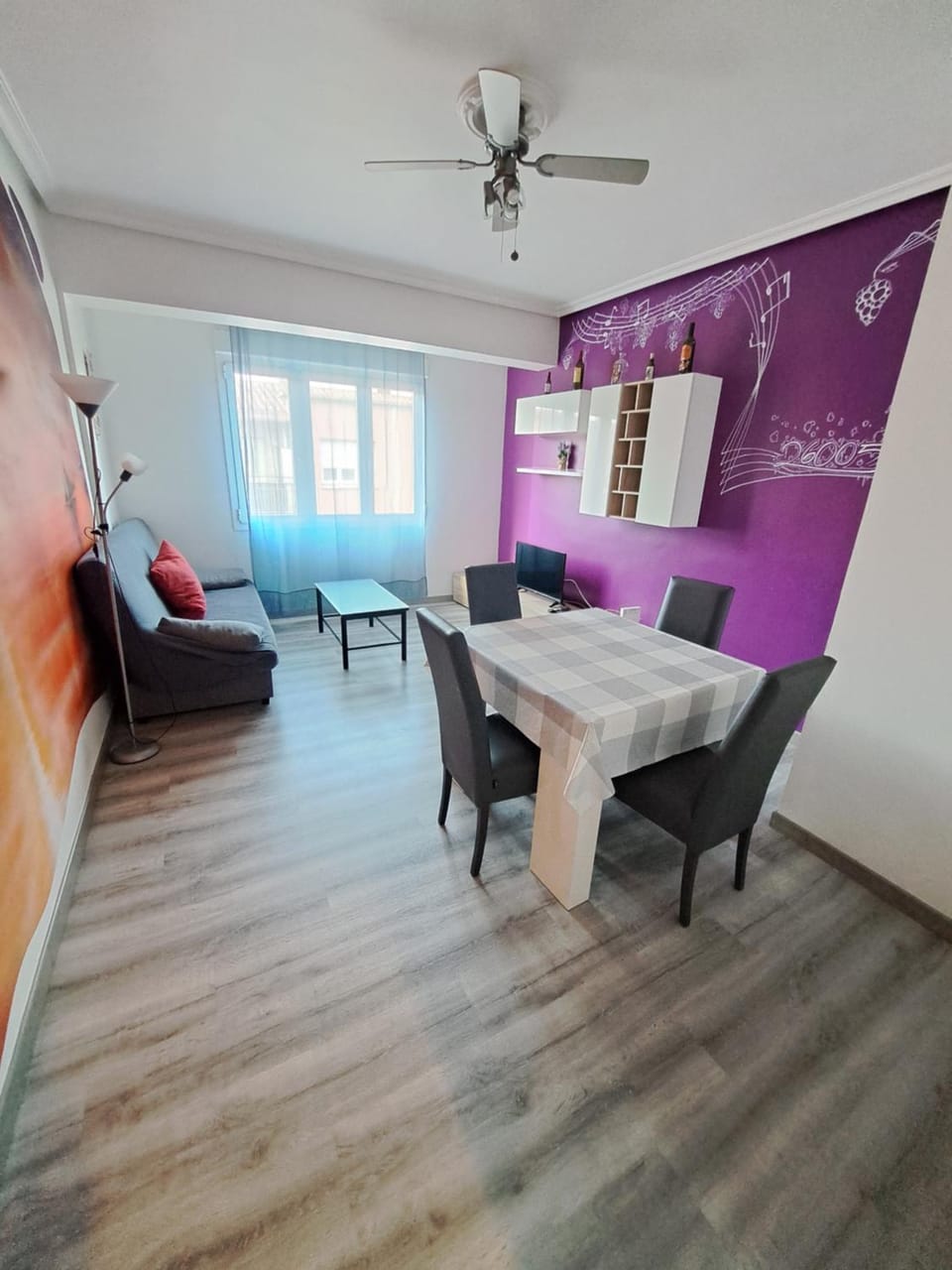 Bed, TV and multimedia, Living room, Seating area, Dining area