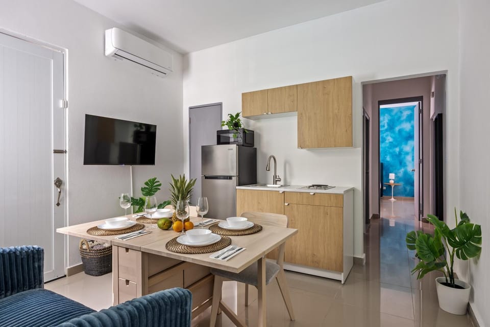 Kitchen or kitchenette, kitchen