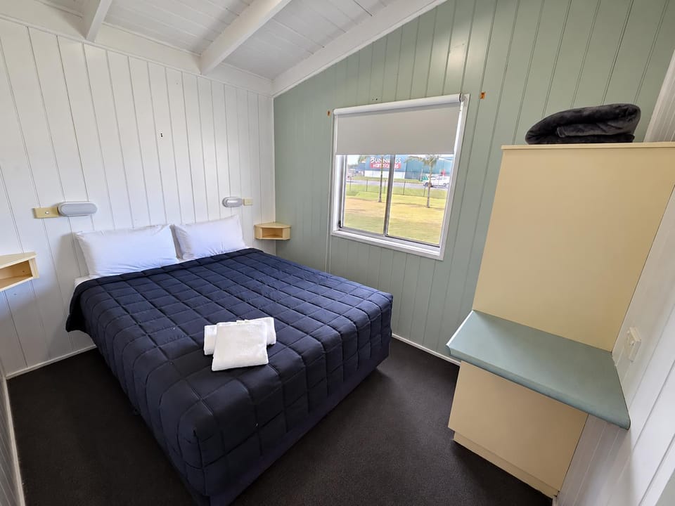 Heatherbrae Holiday Village Campground/ 
RV Resort in New South Wales