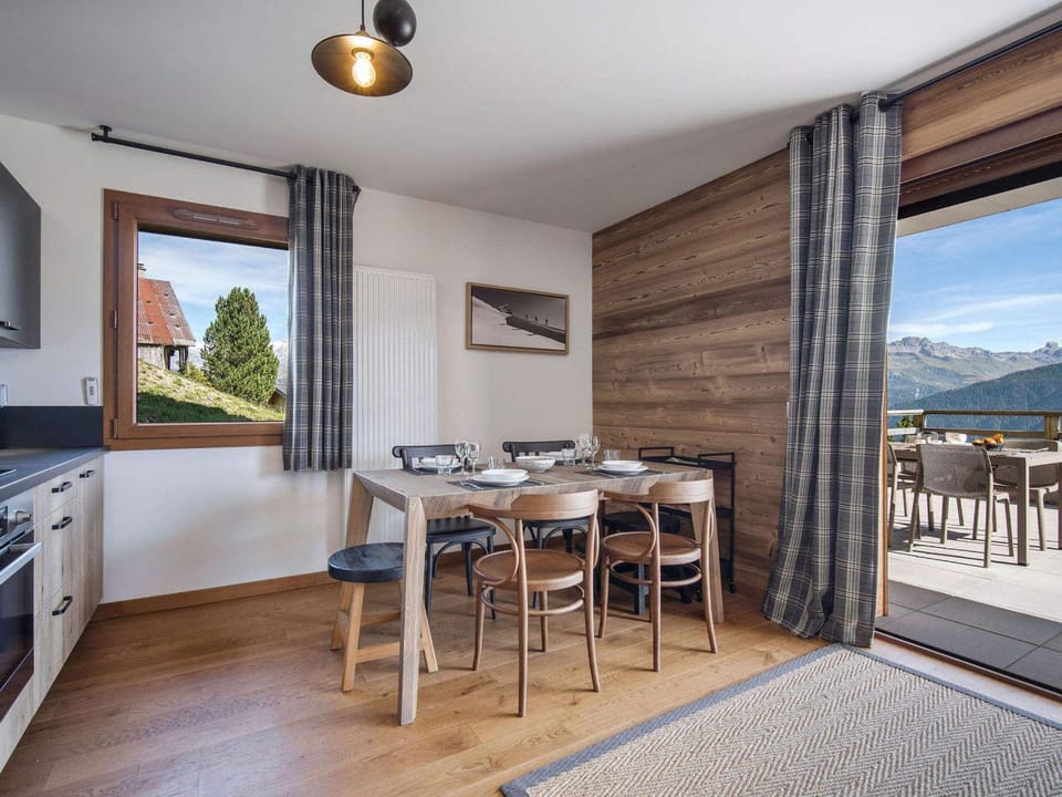 Chaleureux T3 6 personnes avec terrasse, garage et linge inclus - FR-1-809-25 Apartment in Haute-Savoie