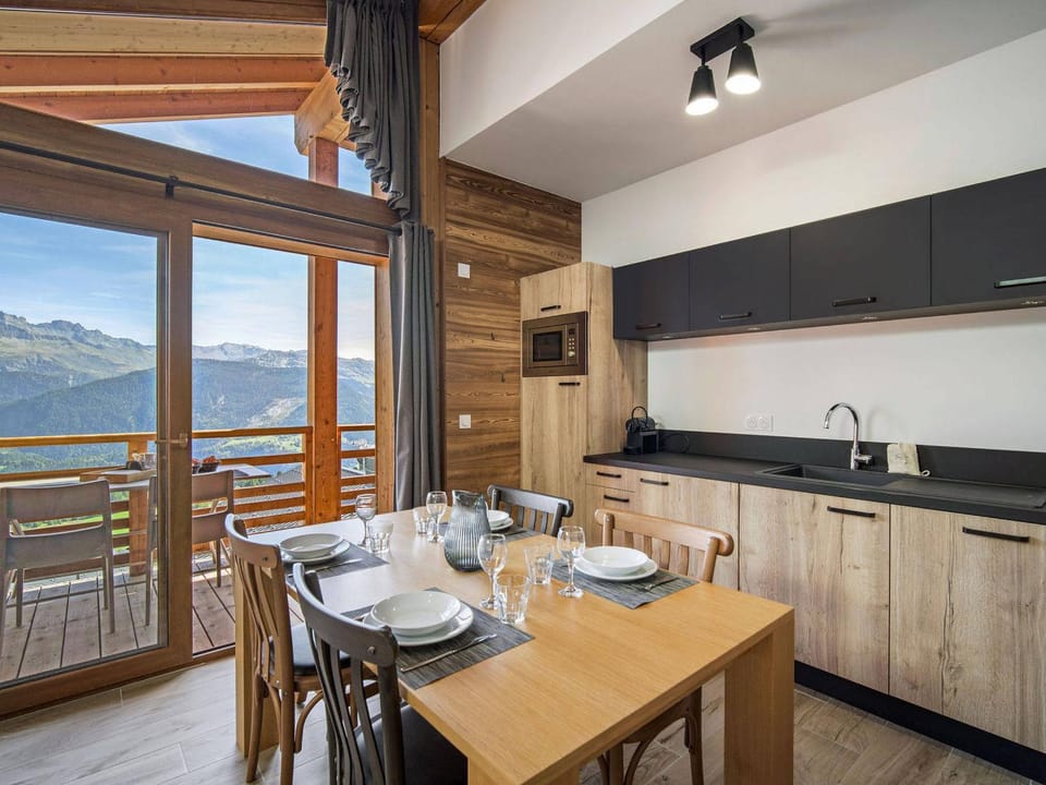 Appartement T3 confortable à Les Saisies avec balcon et parking - FR-1-809-28 Apartment in Haute-Savoie
