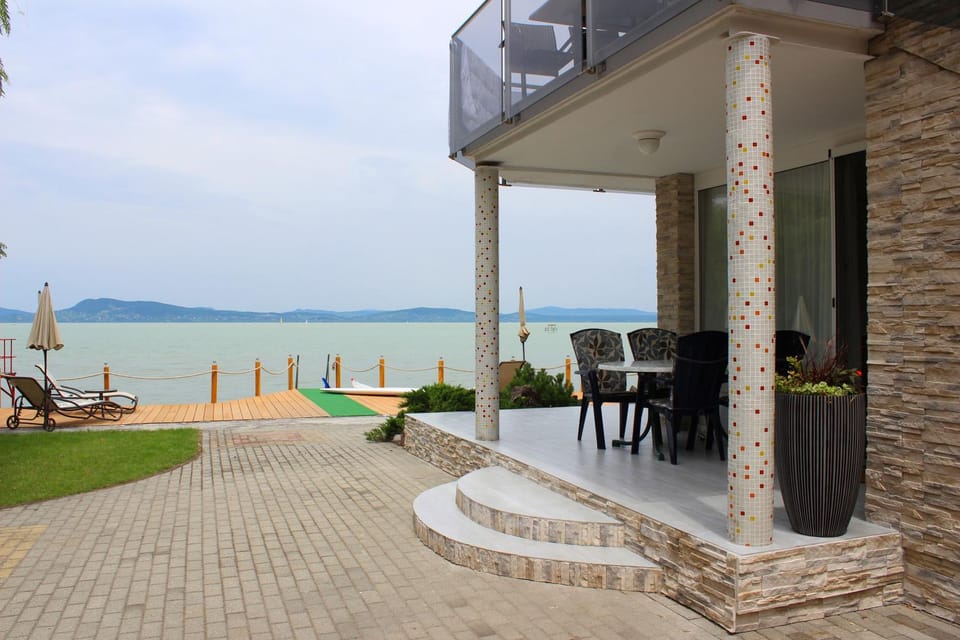 Patio, Day