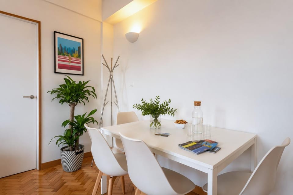 Seating area, Dining area