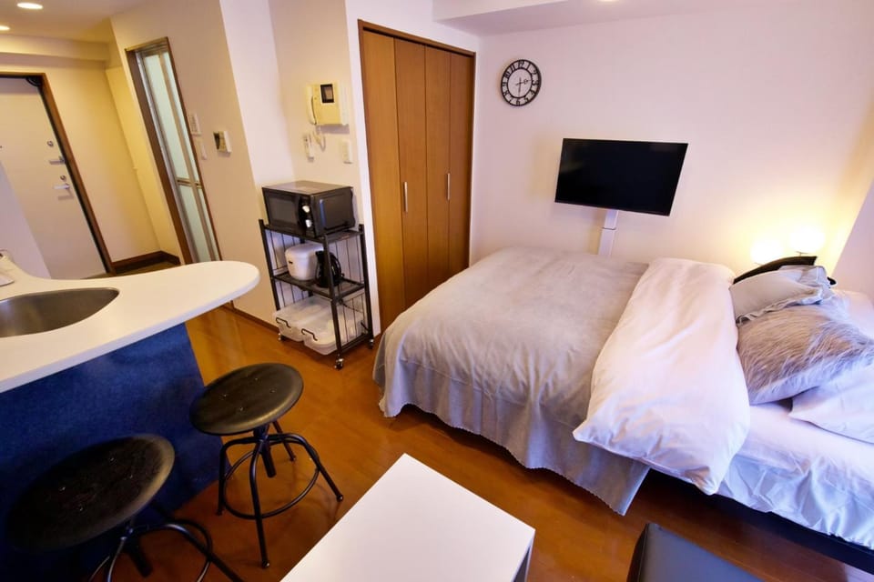 Bed, Kitchen or kitchenette, Photo of the whole room