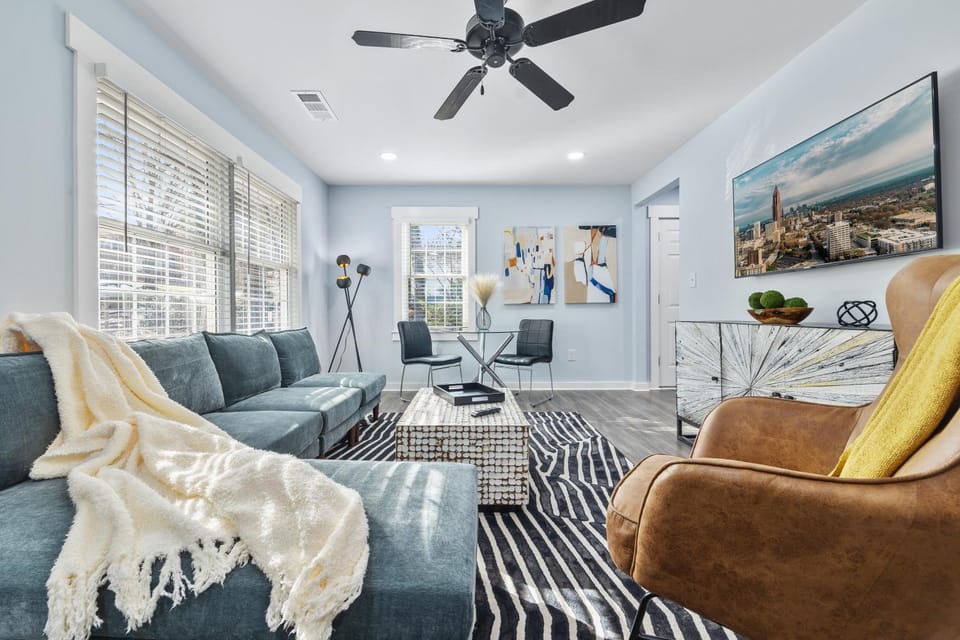 Living room, Seating area