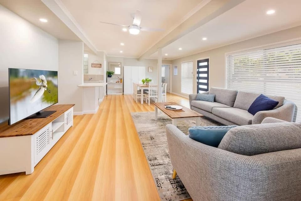 Coastal Family Escape House in Hervey Bay