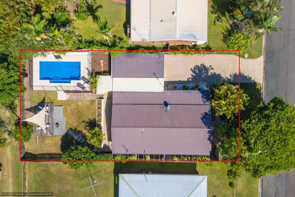 Family Entertainer - Pool Central House in Hervey Bay