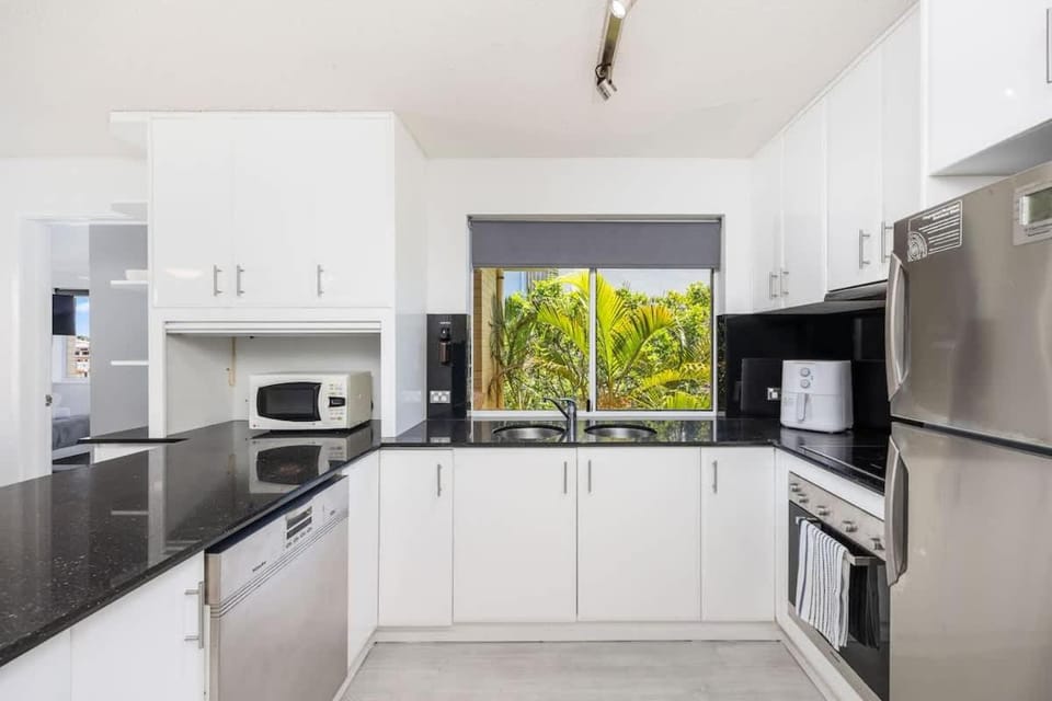 Marina Views Rooftop Apartment Apartment in Hervey Bay