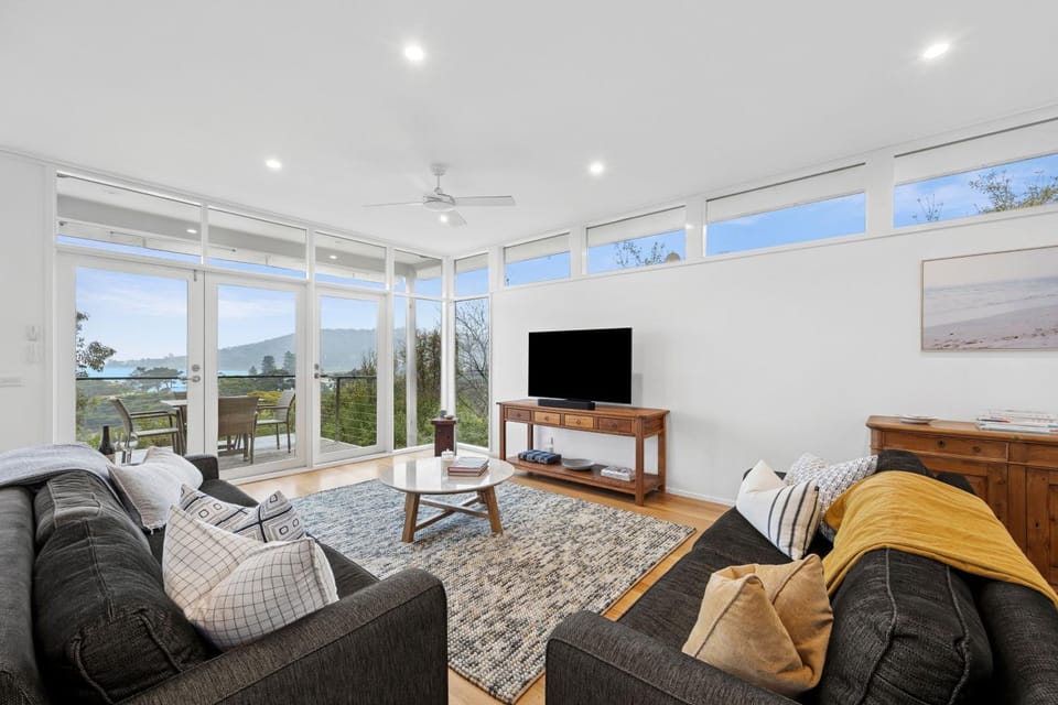Coastal Style House in Lorne