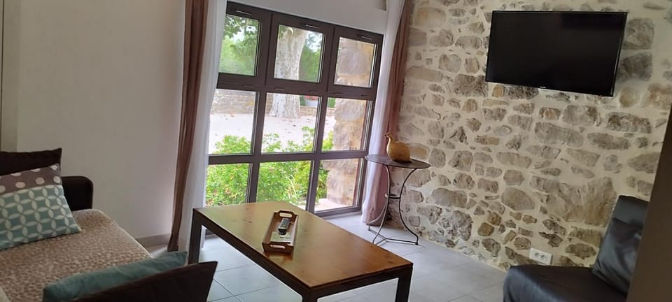 Gite 3 pers entre Ardèche et Provence Apartment in Provence