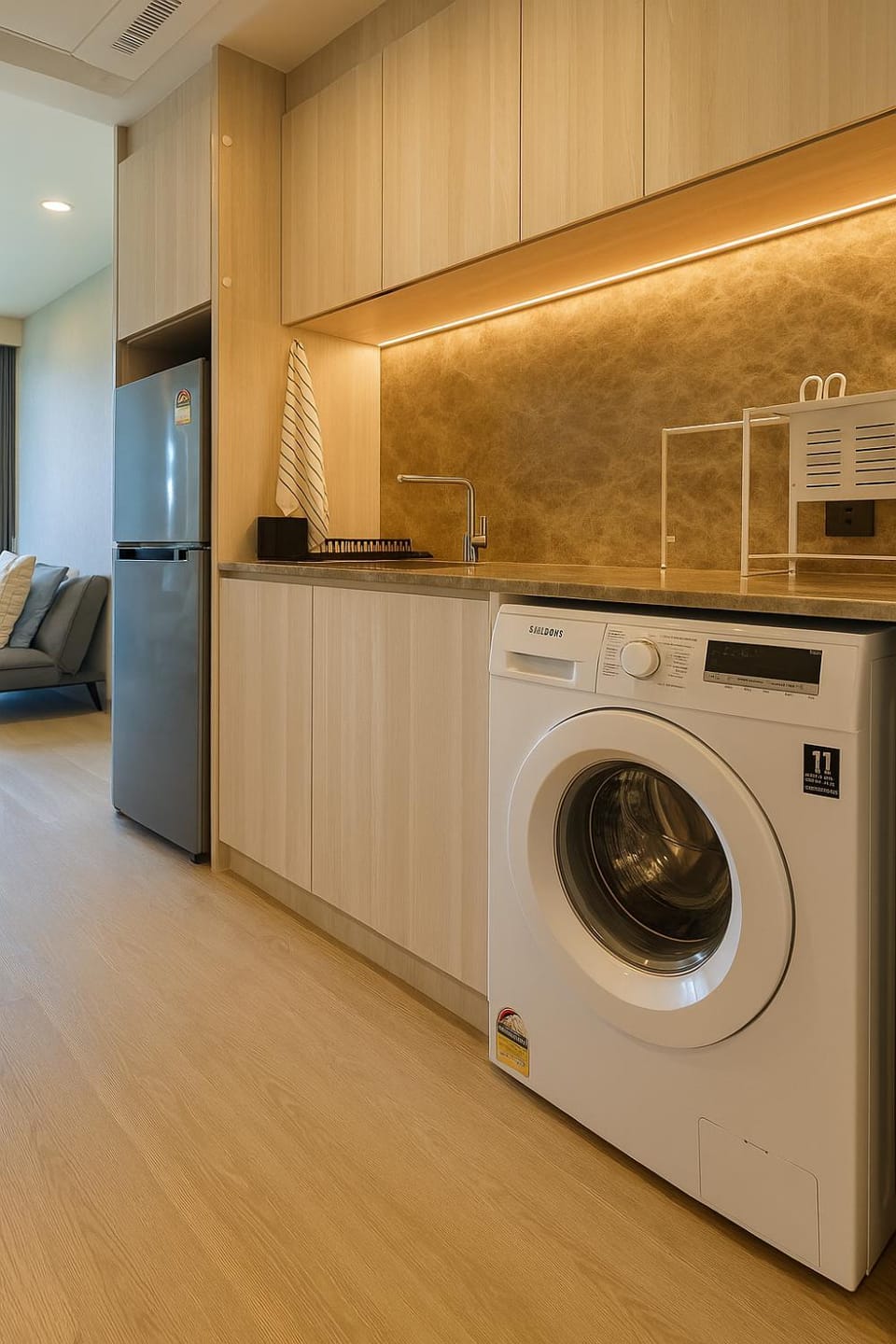 Kitchen or kitchenette, washing machine